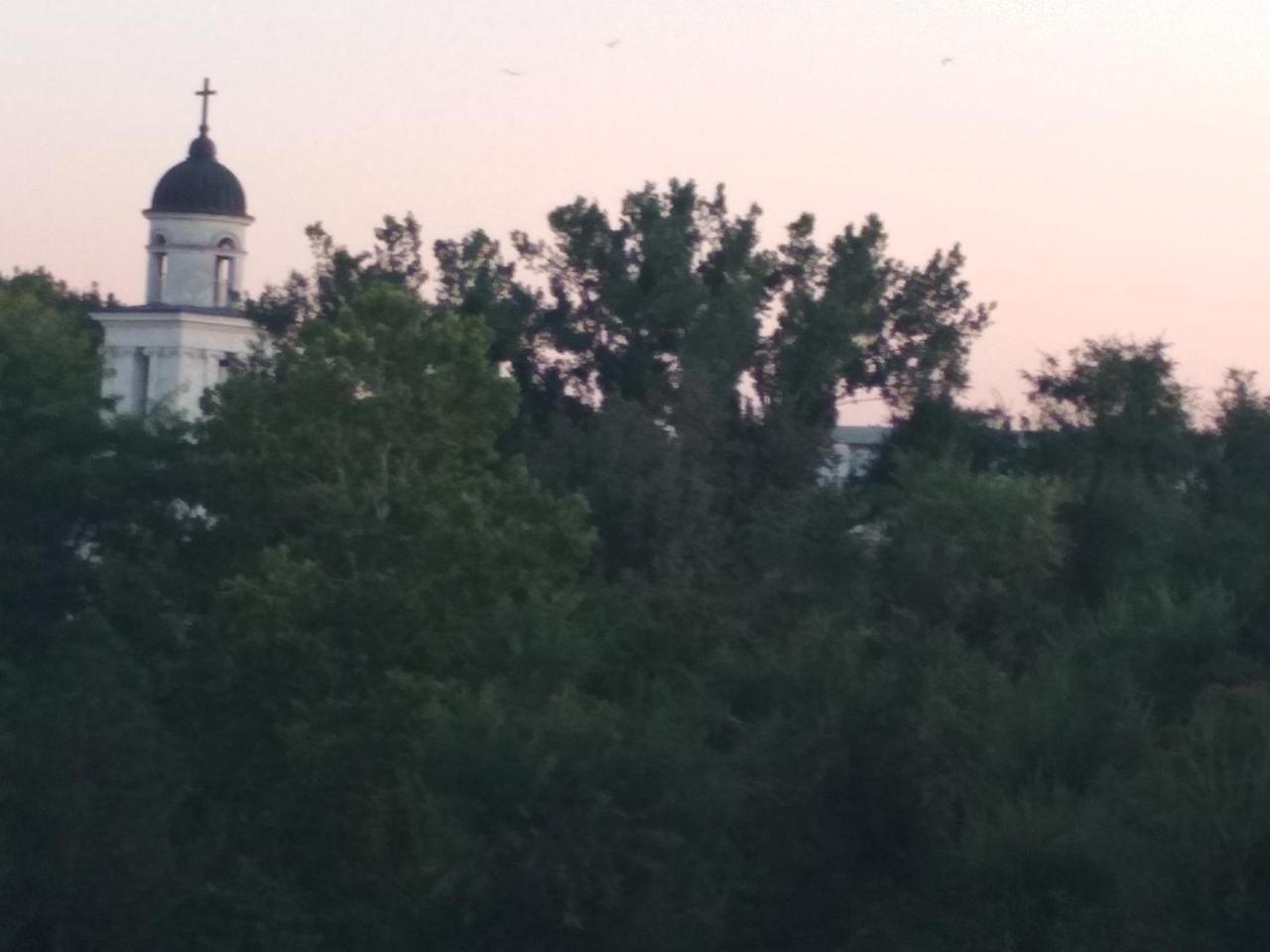 Lighthouse Apartment Chişinău Eksteriør billede